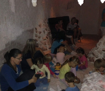 Dvoreček 18.8.2015 v solné jeskyni