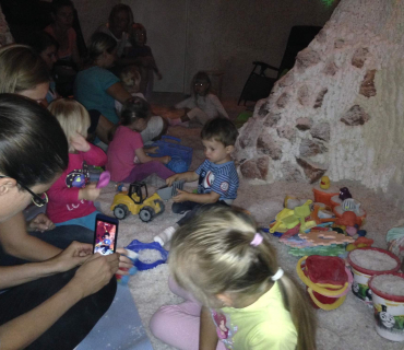 Dvoreček 18.8.2015 v solné jeskyni