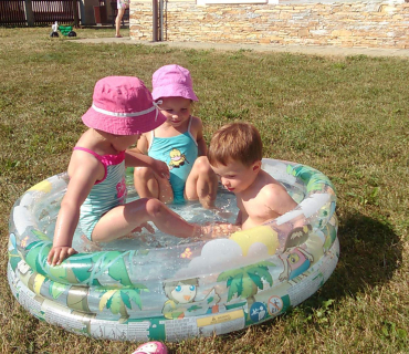 Dvoreček 4.8.2015 piknikový