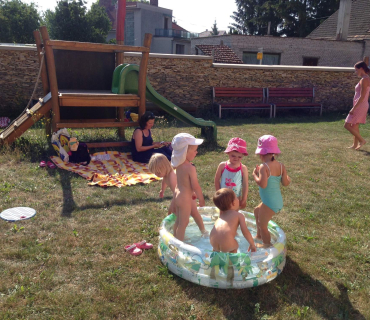Dvoreček 4.8.2015 piknikový