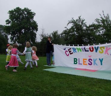 Vystoupení Černilovských Blešek a Blech na Semonickém ořechobraní 7. 9. 2019