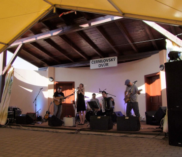 ČERNILOVSKÝ DVŮR 2017