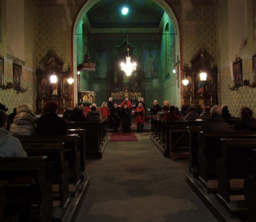 Adventní koncert sboru Cantus Jaroměř v Černilově - katol.kostel 27.11. 2016