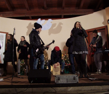 Adventní trhy v KSD Černilov 2016