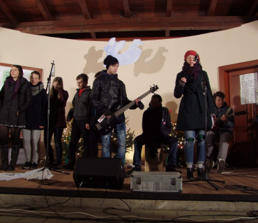 Adventní trhy v KSD Černilov 2016