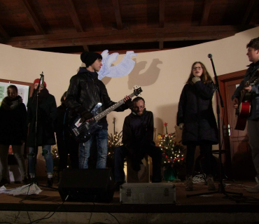 Adventní trhy v KSD Černilov 2016