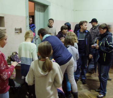 fronta u pokladny...