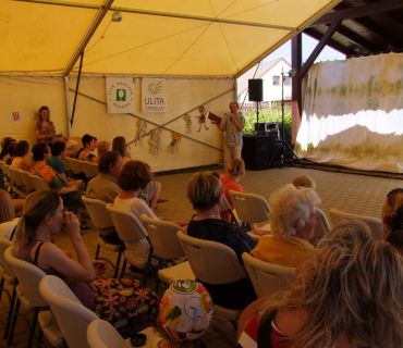 Černilovský dvůr 2015 foto Jana Ž