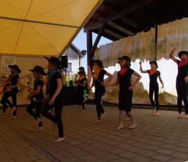 Černilovský dvůr 2015 foto Jana Ž