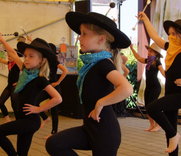 Černilovský dvůr 2015 foto Jana Ž