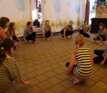 Černilovský dvůr 2015 foto Jana Ž