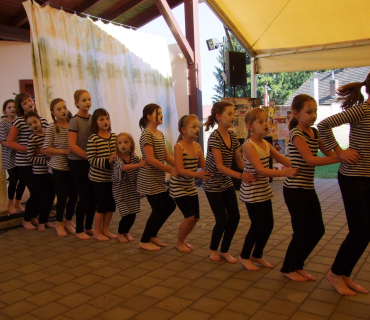 Černilovský dvůr 2015 foto Jana Ž