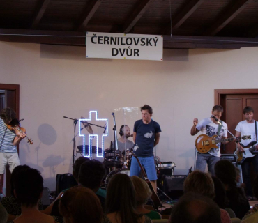 Černilovský dvůr 2015 foto Jana Ž