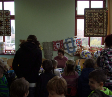 VELIKONOČNÍ JARMARK 27.3. 2015 foto Jana Žárs