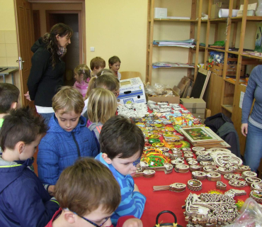 VELIKONOČNÍ JARMARK 27.3. 2015 foto Jana Žárs