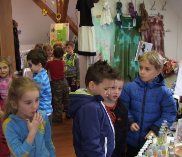 VELIKONOČNÍ JARMARK 27.3. 2015 foto Jana Žárs