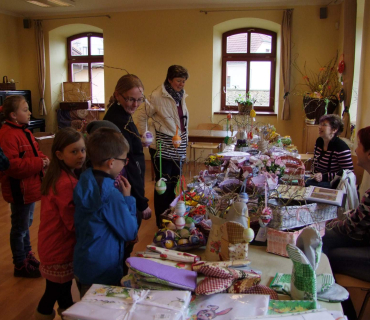 VELIKONOČNÍ JARMARK 27.3. 2015 foto Jana Žárs