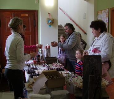 VELIKONOČNÍ JARMARK 27.3. 2015 foto Jana Žárs