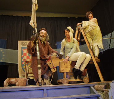 Divadelní představení Don Quijote de la Ancha Sokolovna Černilov 11.10.2014