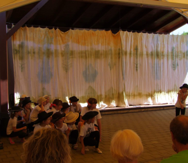 ČERNILOVSKÝ DVŮR 2014 - foto Jana Ž