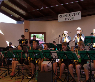 ČERNILOVSKÝ DVŮR 2014 - foto Jana Ž