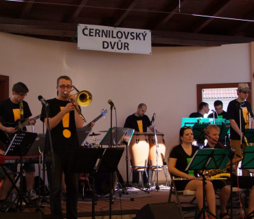 ČERNILOVSKÝ DVŮR 2014 - foto Jana Ž