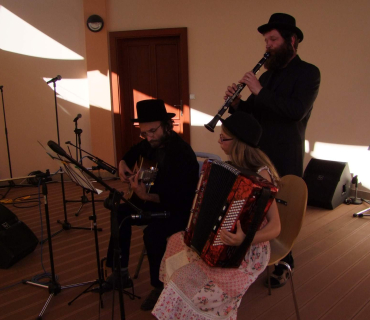 ČERNILOVSKÝ DVŮR 2014 - foto Jana Ž