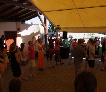 ČERNILOVSKÝ DVŮR 2014 - foto Jana Ž