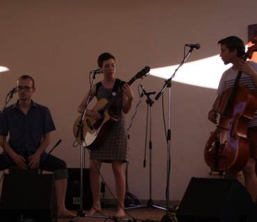 ČERNILOVSKÝ DVŮR 2014 - foto Jana Ž