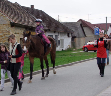 VELIKONOČNÍ JARMARK V ČERNILOVĚ 2014_foto Jana Ž