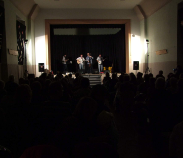 Koncert Poutníků černilovská sokolovna 24.11.2012