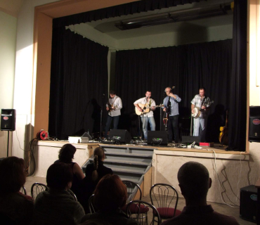 Koncert Poutníků černilovská sokolovna 24.11.2012