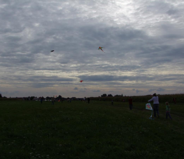 ČERNILOVSKÁ DRAKIÁDA 2012 foto Jana Ž