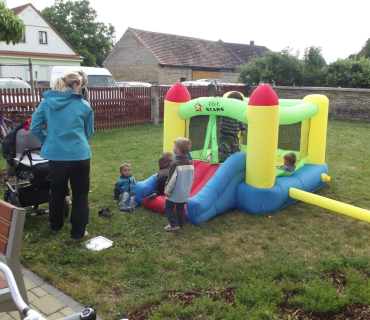 2.6.2012 ČERNILOVSKÝ DVŮR, foto od Katky J.