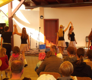 2.6.2012 ČERNILOVSKÝ DVŮR, foto od Katky J.