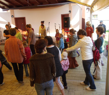 2.6.2012 ČERNILOVSKÝ DVŮR, foto od Katky J.