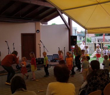 ČERNILOVSKÝ DVŮR 2012 od Jany Ž