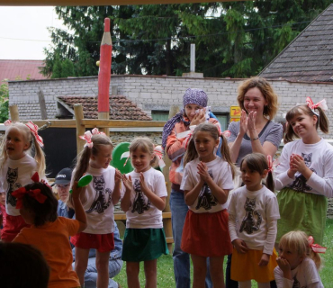 ČERNILOVSKÝ DVŮR 2012 od Jany Ž