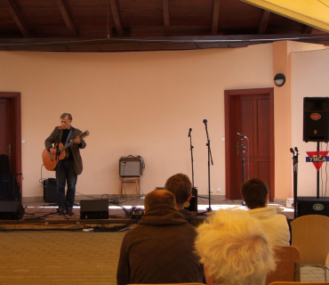 ČERNILOVSKÝ DVŮR 2012 od Jany Ž