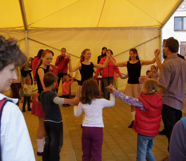 ČERNILOVSKÝ DVŮR 2012 od Jany Ž