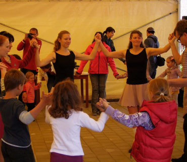 ČERNILOVSKÝ DVŮR 2012 od Jany Ž