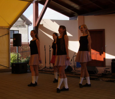 ČERNILOVSKÝ DVŮR 2012 od Jany Ž