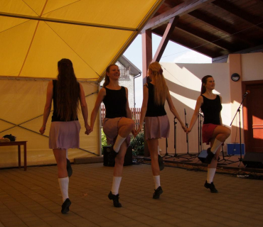 ČERNILOVSKÝ DVŮR 2012 od Jany Ž