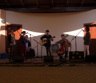 ČERNILOVSKÝ DVŮR 2012 od Jany Ž