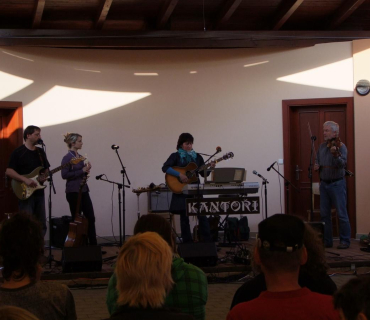 ČERNILOVSKÝ DVŮR 2012 od Jany Ž