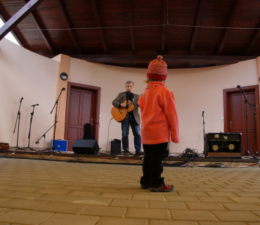 ČERNILOVSKÝ DVŮR 2012 od Míry