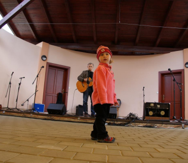 ČERNILOVSKÝ DVŮR 2012 od Míry