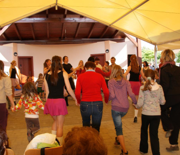 ČERNILOVSKÝ DVŮR 2012 od Míry