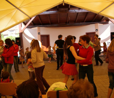 ČERNILOVSKÝ DVŮR 2012 od Míry