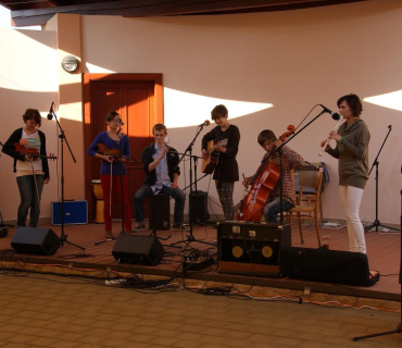 ČERNILOVSKÝ DVŮR 2012 od Míry